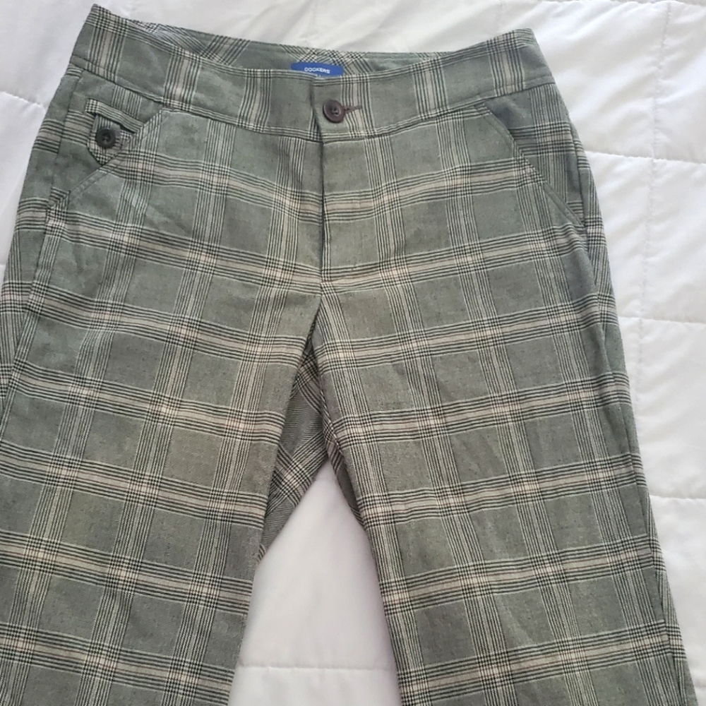 Plaid mod-rise capris pants